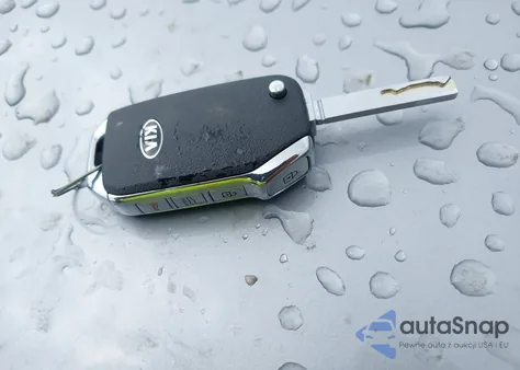 2021 Kia Forte Lxs из США, поврежденный, VIN 3KPF24AD7ME350672